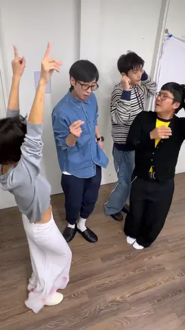 핑계고 선배님들과 Good Goodbye 🐔 #화사 #HWASA  #GoodGoodbye #PNATION #피네이션 