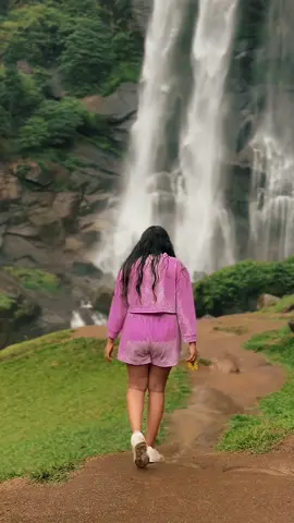 හිත් නිවන තැන්🥺💕✨#CapCut #trending #viraltiktok #onemillionlikes #travel @Uvindu Ayshcharya 