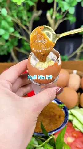 Có cái chai sốt muối tiêu lốt này trong nhà vừa tiện lợi, chấm đa năng lại ngon nữa #muoichamtieulot #muoitieulot #muoicham #diemthuyriviu #tiktokawardsvn2025 