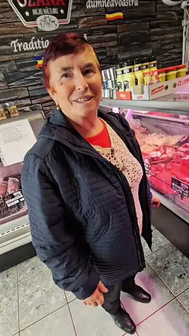 A cumparat mama ce a vrut ea pentru gratar, pentru ciorba si de gustare asa de dimineata, niste 