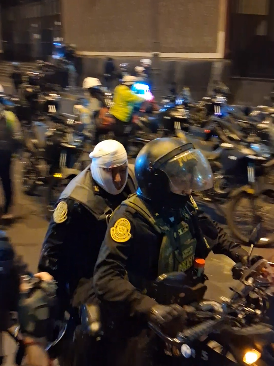 Hasta el momento, Defensoria del Pueblo reportó que hay un joven fallecido, tras protestas en Lima. El Perú sigue desangrando. . . . #fyp #marcha15deoctubre #lima #perú #limaperu🇵🇪 