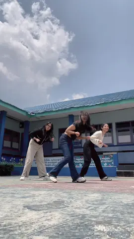 Miniskirt without skirt 💃 #aoa #miniskirt #dance #dancecover #lampung 