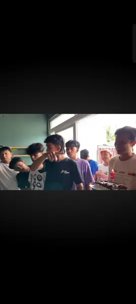 jadi terharu sama pertemanan mereka🥺😻🤍🫂 sukses selalu gsky tambah jayaaa🫂🤍👑@srotop.tv7 #bismillahfyp #4upage #gwsmlovers👹 #gskylovers #foryoupage 