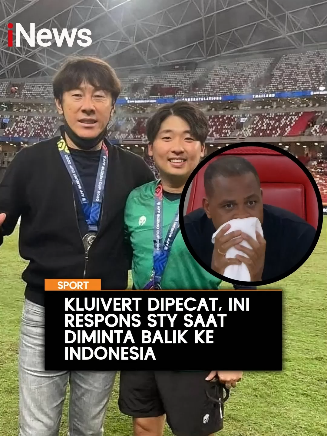 Dunia sepak bola Indonesia kembali diguncang kabar mengejutkan! PSSI secara resmi memutus kerja sama dengan pelatih kepala Patrick Kluivert dan jajaran staf pelatih Timnas Indonesia setelah kegagalan menyakitkan di babak keempat Kualifikasi Piala Dunia 2026 Zona Asia. Kabar ini secara cepat sampai pada eks pelatih Timnas asal Korea Selatan, Shin Tae-yong (STY). Eksklusif pada iNews, Jeong Seok Seo translator sekaligus sahabat dari sang coach tersebut mengungkap respons STY ketika diminta kembali ke Indonesia.  Saksikan selengkapnya hanya di iNews!  https://www.youtube.com/live/BMHK3PA3T_8 #STY #ShinTaeYong #jejeSTY #PelatihTimnas #TimnasIndonesia #PatrickKluivert #PSSI