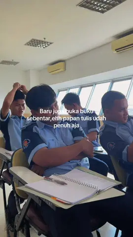 Gak ekspek secepat itu dosen ny nulis🙃🙃#anakteknik #fyppppppppppppppppppppppp #fypage #engineering #teknikmesinstrong🛠🔩 