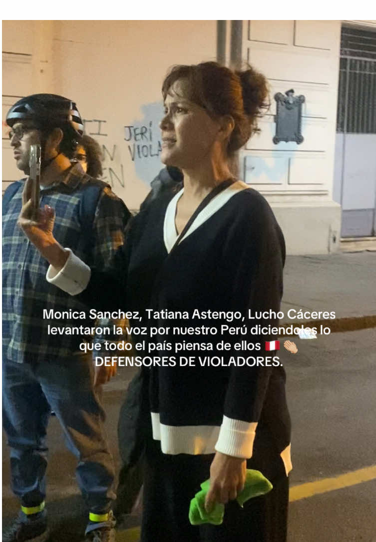 La patria NO SE VENDE, la patria SE DEFIENDE! 🇵🇪 #monicasanchez #luchocaceres #tatianaastengo #josejeri #presidente 