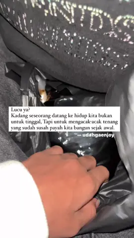 😔😔 #enjoywarmar23 #4u #xyzbca #viral #foryoupage #bekasihits  