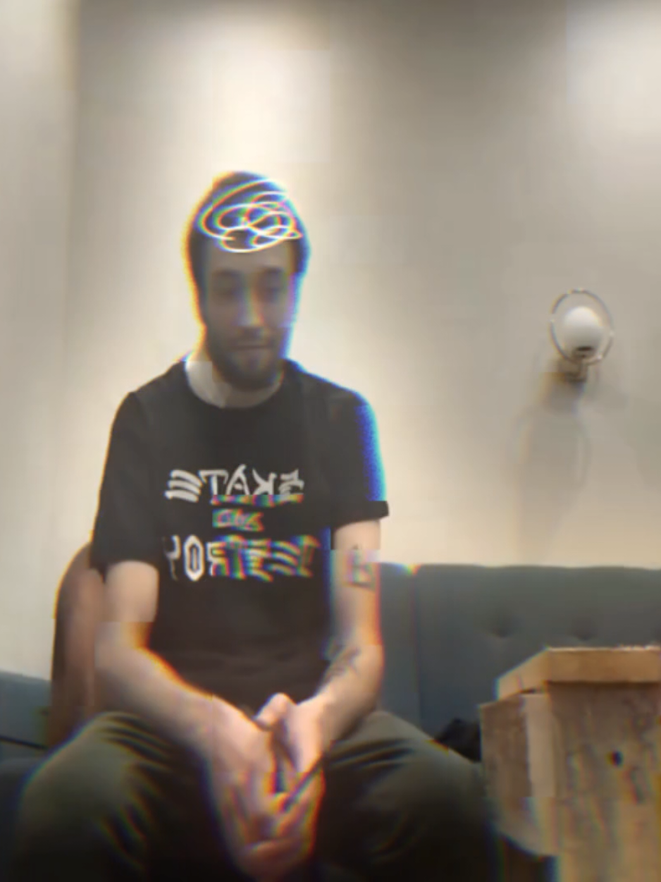 08.01.2025🥀 Максим Спокойнич (настоящая фамилия Филатов) — российский стример, известный благодаря трансляциям игр по Dota 2 и Just Chatting. Он родился 21 мая 2000 года и скончался 8 января 2025 года в возрасте 24 лет из-за рака лимфоузлов. Свою смерть он предсказывал сам, а о смерти сообщил его девушка в Telegram-канале стримера.  #spokoynich #sasavot #стример #эдит #fyp #спокойнич #помним 