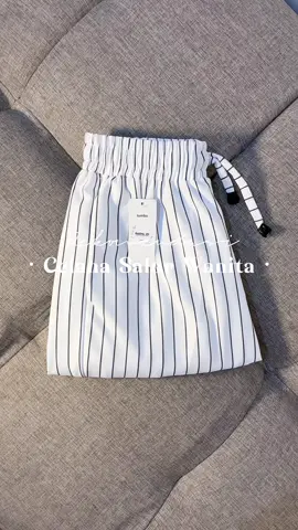 Celana Wanita Motif Salur 🌸🤍 #celanasalur #celanawanita #celanastripe 