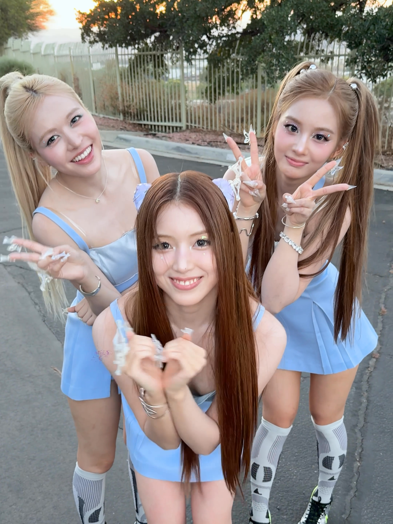 <3 <3 <3 #NMIXX #엔믹스 #릴리 #LILY #설윤 #SULLYOON #지우 #JIWOO  #BlueValentine  #NMIXX_BlueValentine #BlueValentineChallenge