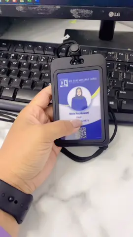 Gak usah lagi buka2 dompet nyari kartu parkir 🤭 tinggal tap tap 