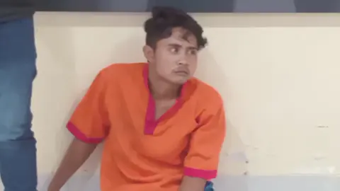 Tampang Febri pelaku pembunuh wanita hamil Anti Puspita Sari di sebuah horel jln Perintis Kemerdekaan Palembang,(11/10) lalu