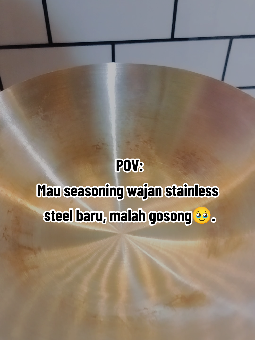 POV: Mau seasoning wajan stainless steel baru, malah gosong🥹. . . . . . . . . . . . . . . . . #iburumahtangga #steinlesssteel #fyp #homeliving #affiliate 