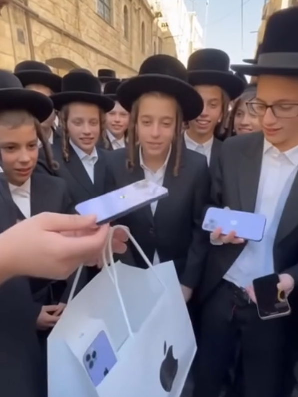 #אייפון #חרדים #מצחיק #viral 