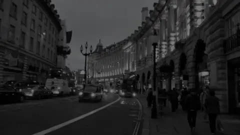 حدي وقفتي ملبكة . #tiktok #ترجمه #fyp #songs #اغاني_عربية 