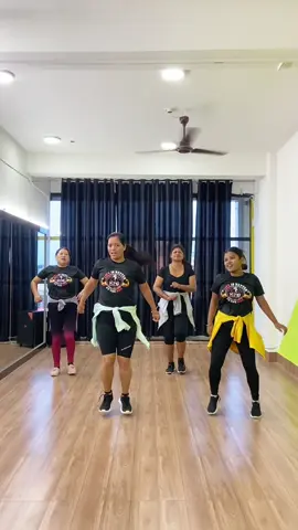Dc @NABI ( DANCERTIST )  @♥️Mamtachy♥️ @naina_896 @partima @preeti #dance #ohmakhnave #nucleardancegang 
