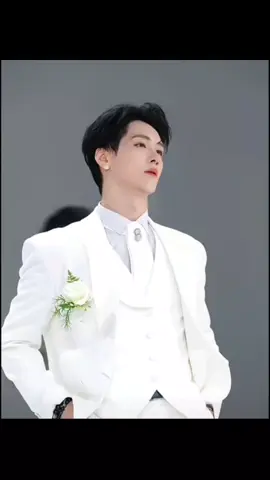 เจอแบบนี้เข้าไปศิลข้อไหนก็รักษาไม่ได้แล้ว😘😘😘 #卡其喵ᴴ¹³¹ 🐈‍⬛ #คาชิเมียว #เสี่ยวชี  #Kaqimiao
