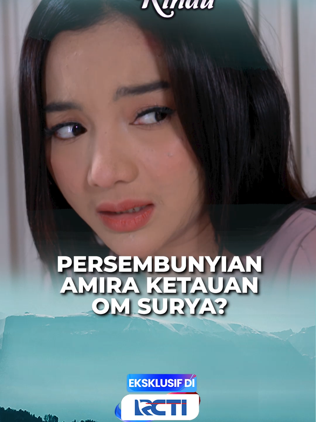 Duhh.. Jangan sampe Amira ketauan, gak sopan banget sih Om Surya main nyelonong masuk rumah orang 😤 Saksikan #TerbelengguRindu setiap hari hanya di RCTI! Streaming sekarang di rctiplus.com/tv/rcti
