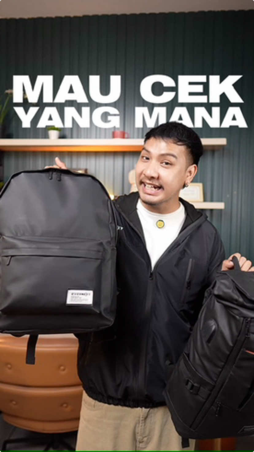 POV: ADMIN BRAND LOKAL DI DUNIA NYATA Namanya juga customer pengen cek harga malah dijelasin detailnya 😆 #taspria #tasantiair #trend #tasselempangpria #evernext 