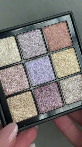 ✨ Mini Charms 2.0 ✨ Find our new 9-pan full-shimmer palette exclusively inside two new By BEAUTY BAY gift sets. #BEAUTYBAY #MiniCharmsNeutral #shimmereyeshadow #shimmerpalette