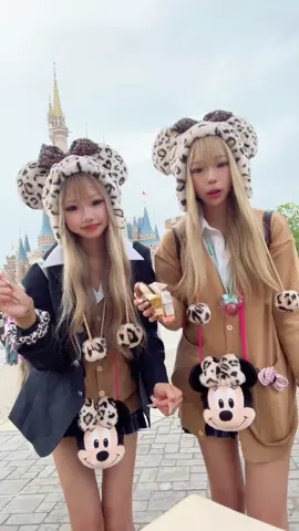 ディズニーランドにヒョウ柄ファンキャップ買いに来た！！#渋女3期生 #fyp #ディズニーランド #ヒョウ柄 #ヒョウ柄ファンキャップ 
