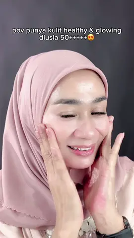 usia boleh 50++, tapi muka tetep sehat & glowing — bukti kalau disiplin lebih awet daripada filter 💅🏻 #skincare #skincareroutine #antiaging #skincareflekhitam #auradiaskincare 