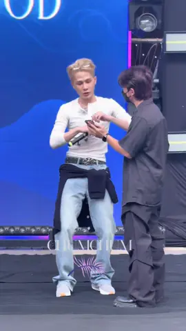 Jack - J97 có mặt tại Cung Xuân rehearsal cho đêm diễn MoonLit ChildHood do NTK Thạch Linh tổ chức tại Hà Nội #NTKThachLinh #NTKThanhLichByChumChum #MoonLitChildhoodByChumChum #ChumChum #jackj97 