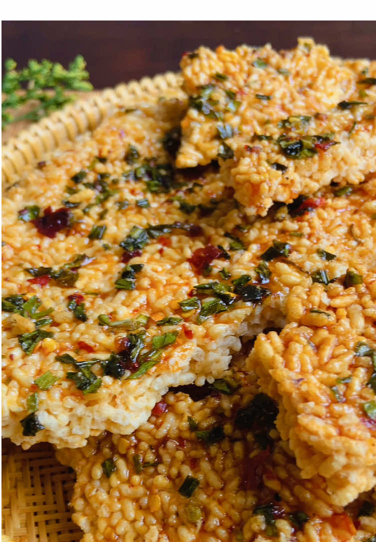 Ai là fan cơm cháy mắm hành của nhà Doris Food giơ tay ạ 🙋‍♂️ #dorisfood #comchaymamhanh #anvatngon #ancungtiktok #viral 