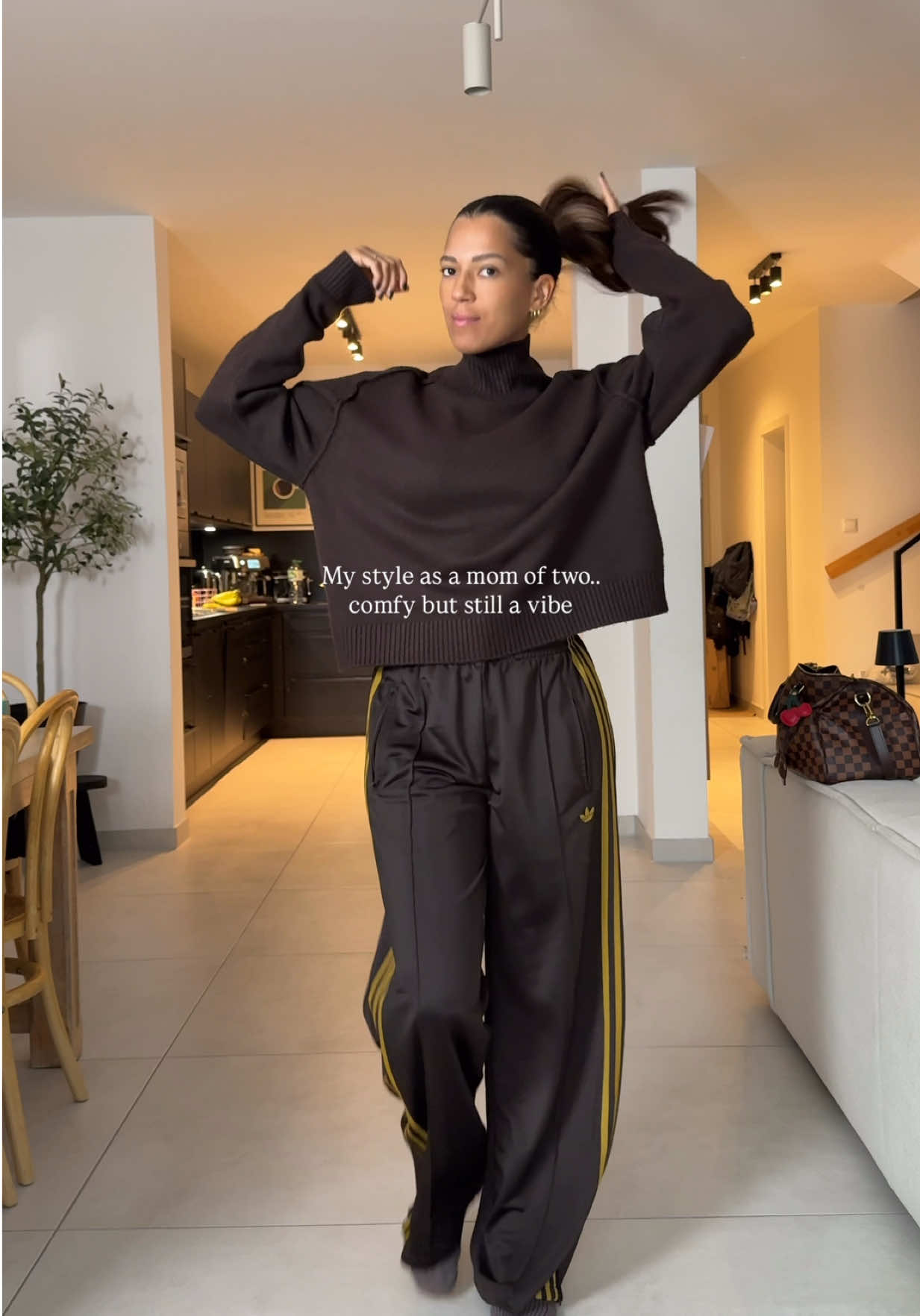 🤎🤎🤎 Brown Girl #OOTD #momlook 