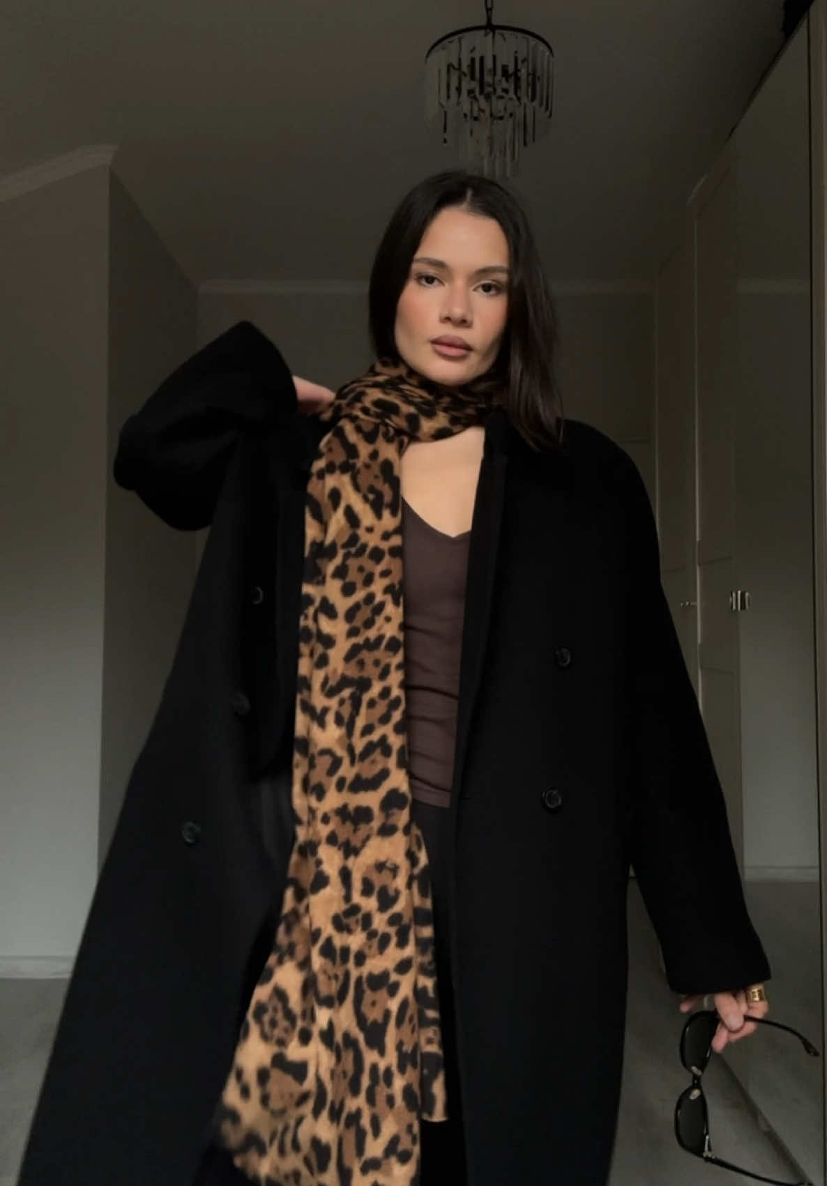 Could you tell I’m obsessed with my new Leo scarf 🌟  #zaraoutfit #fallstyle #fashiontiktok #leoscarf #autumnvibes 