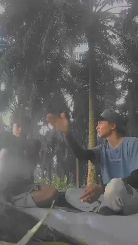 gk tau ntah apa yang di ceritakan🤣 @dianrh108  #creatorsearchinsights #foryou #fypシ゚ #laguminang #trendingtiktok 