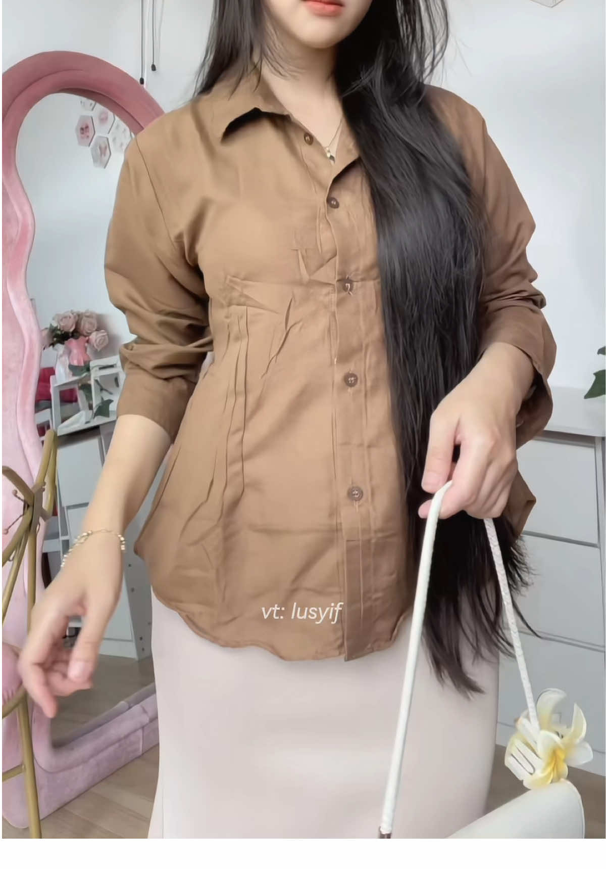 Cakep bingitsss🥰 #kemejaslimfit #outfitideas #lapakfashion 