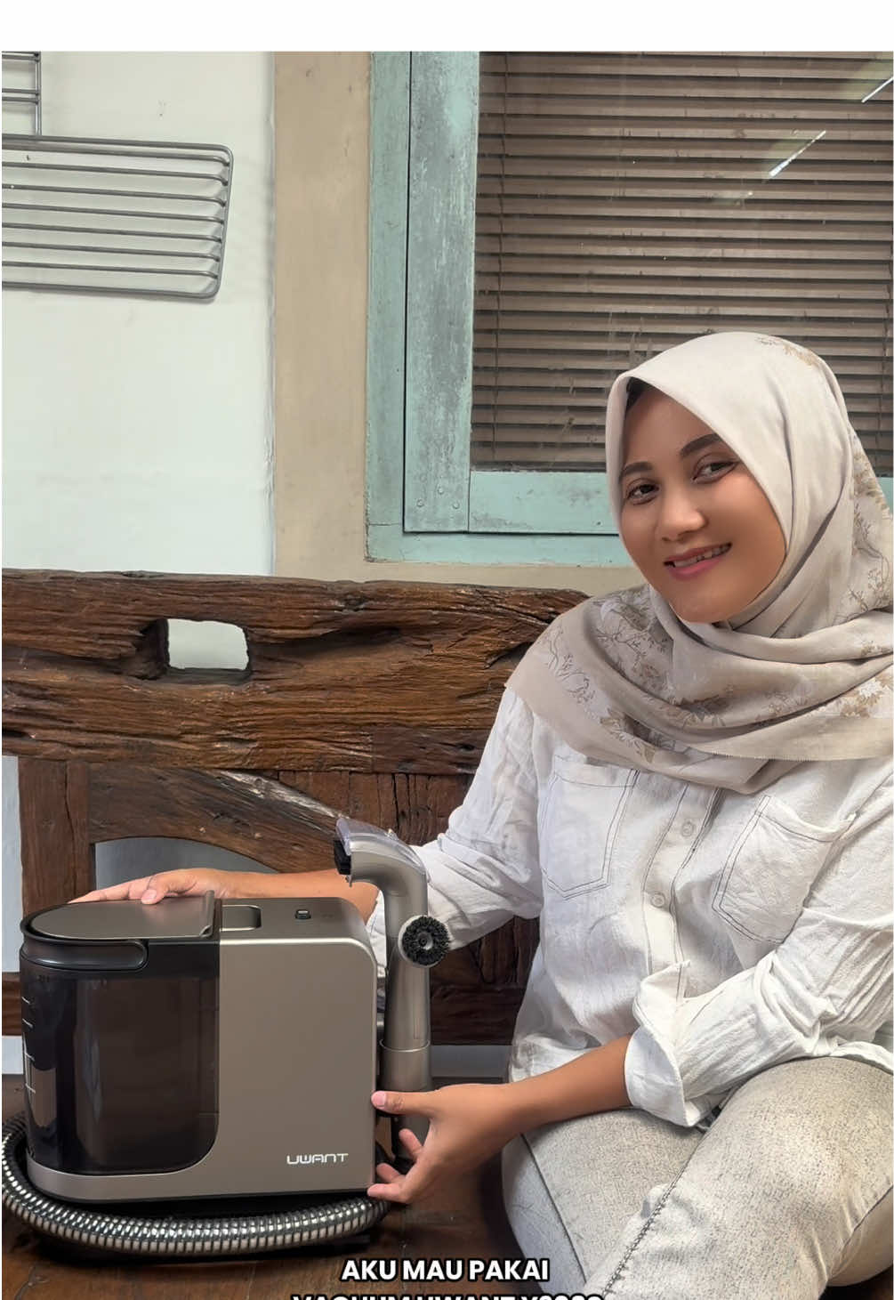 Beberes rumah gak sulit lagi sejak aku pakai Vacuum Uwant Y200S Vacuum Cleaner multifungsi dilengkapi dengan uap panas hingga 100 Derajat Mampu merontokkan kerak 😍😍 @Uwant Official Store  #uwant #uwantindonesia #uwantthecleanyouwant #uwanty200s #wetvacuum     