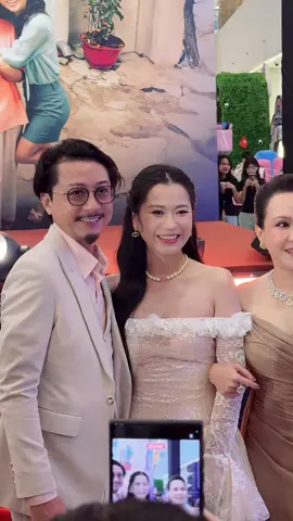 Cục vàng của anh xã @Hứa Minh Đạt 🤭  Dress: Mon Âme #lamvyda #huaminhdat #cucvangcuangoai #tiktokviral #HoaSenGroup 