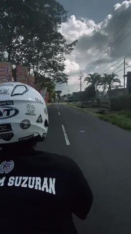 di persilahkan kata katanya🥀🥀#fyp #sonicthehedgehog #sonictasik🏴‍☠️ #sonictasikmalaya🔥 #suzuran 