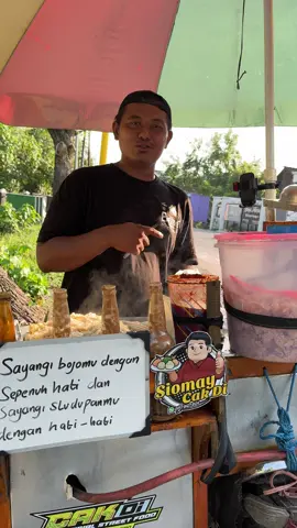 Tarreeeekk jiiiii @bangmajid315 @zevanmusic #siomay #siomaycakdi 