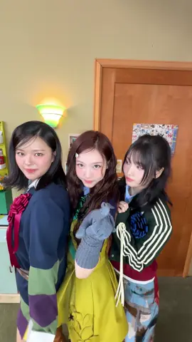 Silly on set 🎬 🎉Listen [TEN: The Story Goes On]🎉 http://twice.lnk.to/TEN_TheStoryGoesOn #TWICE #트와이스 #TEN_The_Story_Goes_On #MEplusYOU #TWICE_10th_Anniversary