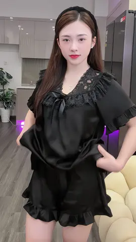 Bộ đồ ngủ tiểu thư babydoll Thiết kế cổ viền tinh tế, điểm nhấn dây nơ, mặc nhà thoải mái #bodongu #bodonu #pijama #bomacnha #xuhuong 