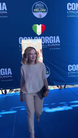 Forza presidente!🇮🇹 #giorgiameloni #perte #italia