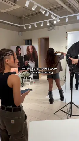 So much style, confidence and personality in one room 🖤