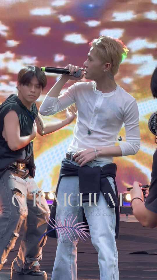 Jack 97  tại buổi tổng duyệt chương trình Moonlit Childhood by ntk Thạch Linh #NTKThachLinh #NTKThanhLichByChumChum #MoonLitChildhoodByChumChum #chumchum
