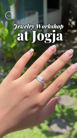 Jalan-jalan ke Jogja tapi bosen yang gitu-gitu aja? Cobain ikutan workshop Jewelry dari Studio 76 yang satu ini! ✨