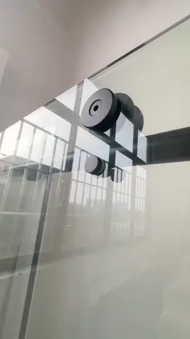 Matte black shower door roller kit, 304SS long service life and more elegant.#glassdoor #doorhardware ##chinesefactory #bathroomhardware #bathroomdesign 