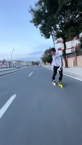 Mi gata #keşfet #kesfetteyiz #paten #fyp #fypage 