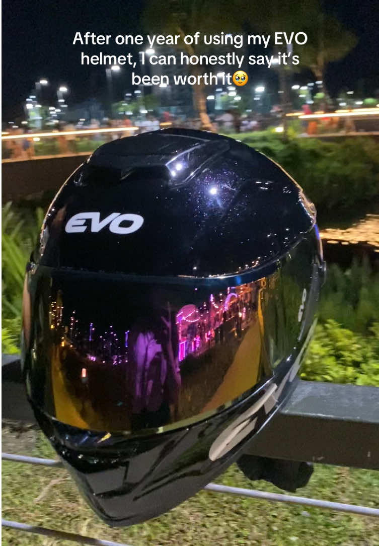 After one year of using my EVO helmet, I can honestly say it’s been worth it. It’s still sturdy, comfortable, and stylish—perfect for long rides. The quality really lasts, and it still looks almost brand new even after a year of use. #helmet #evo #evohelmet #evohelmetsphilippines #evohelmets 