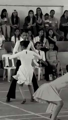 don't mind my facial expression pls. 