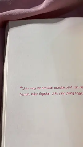 bukunya ada di showcase aku❤️‍🩹 #mengagumimudarijauh 