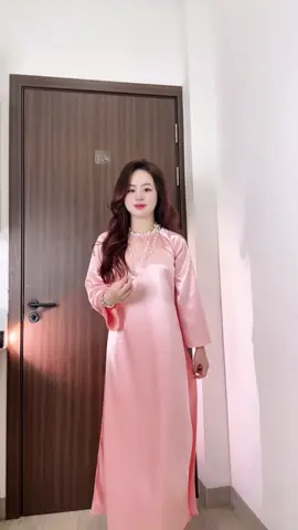 Nàng nào tìm áo dài ăn hỏi tham khảo ngay nha #aodai #aodaitet #aodaicachtan 