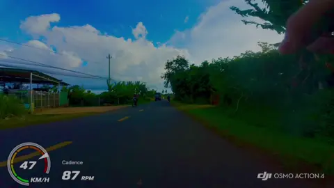 có ai kiên nhẫn xem tới cuối khôm🤭, nghe nhạc cho đỡ chán nhe đường xuôi quất hết ga hết số luôn, dìa hết ăn cơm💩 #cycling #xh #road #20 #avg 