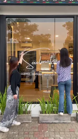 Soulmates officially open for business! Made by the true soulmates @Ashley Aurelia and @chloe 🖤 🫂🩷✨ #coffeelover #matchalover #gadingserpong #cafe #hiddengem 